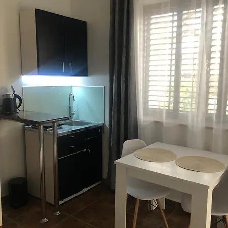 M&M Apartments Tivat Exterior photo